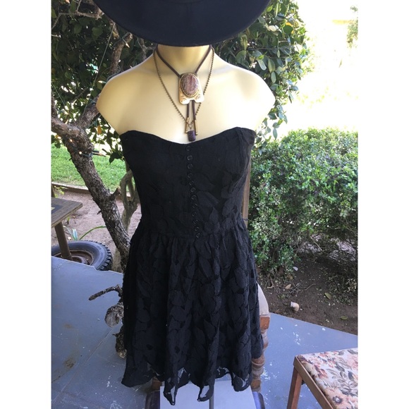 Strapless Love, Fire Sk8er Lace Mini Buttons - Picture 1 of 7